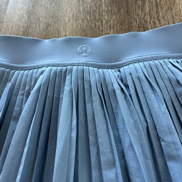 EUC Lululemon Oasis Blue Varsity Pleated Tennis Skort 8 Hi-Rise Athletic Skirt - Picture 8 of 16